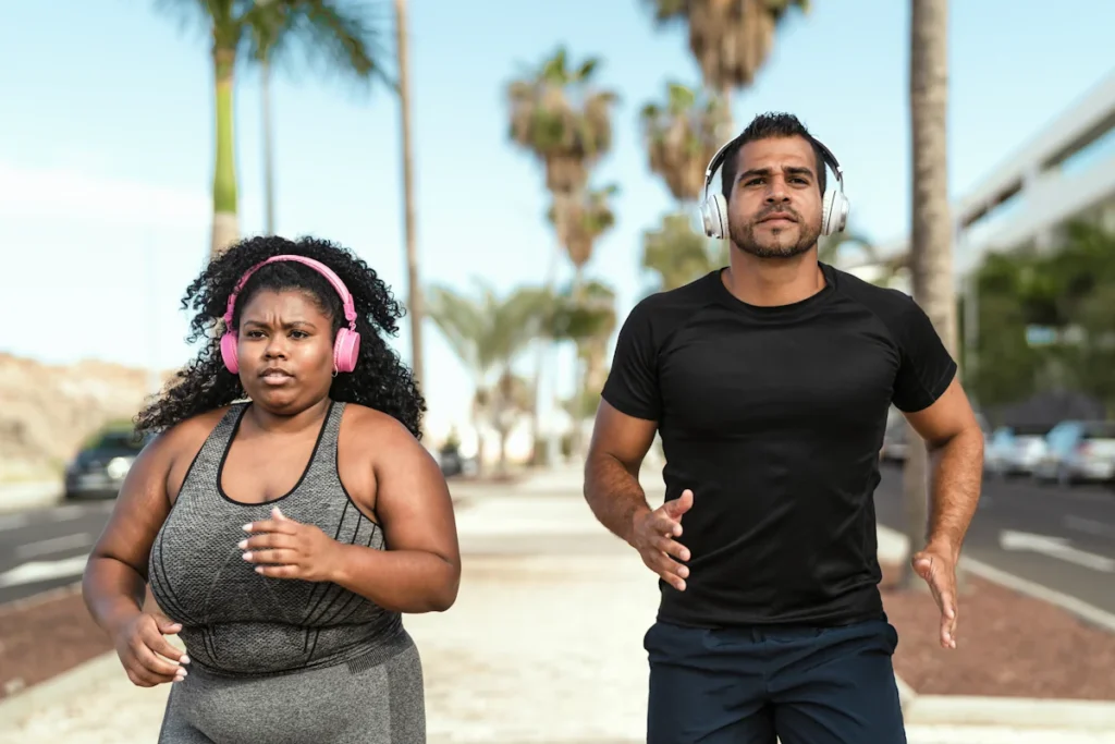 Voici comment savoir si courir le matin à jeun est une bonne ou mauvaise idée pour brûler